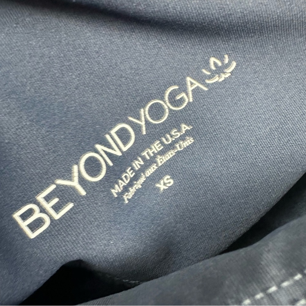 Beyond Yoga Navy Ride It High Matte Pearlized Athletic Legging Size XS - Picture 11 of 11